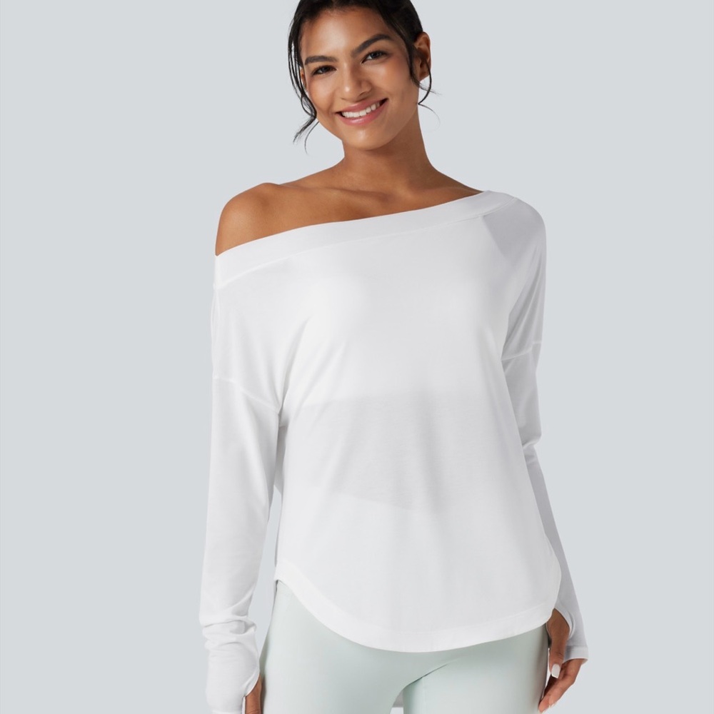 HALARA White Off-Shoulder Long Sleeve Top